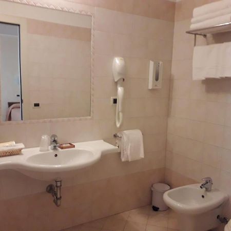 Albergo Ristorante Campanile Azzurro Villafranca Padovana Zewnętrze zdjęcie