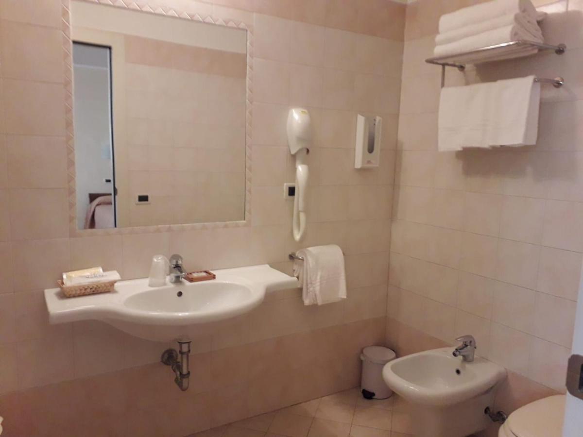 Albergo Ristorante Campanile Azzurro Villafranca Padovana Zewnętrze zdjęcie